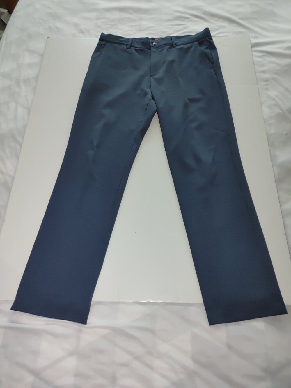 QUINCE Men's Mid Rise Flat Front Pants Size 34/32 Pre-owned